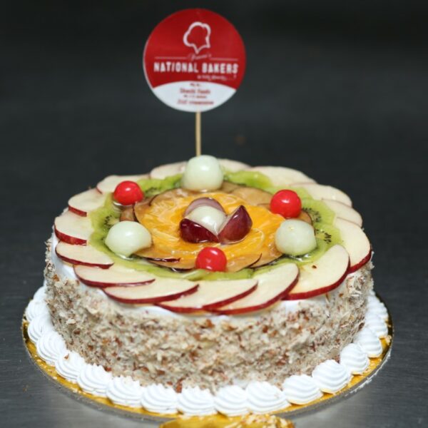 Pineapple Garnish Cake